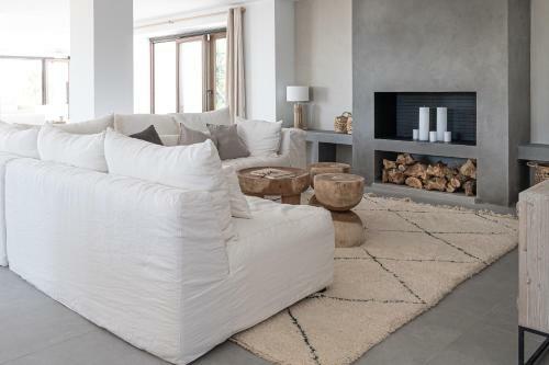 Designer Villa Luxury Cinema Pool View Nueva Andalucia