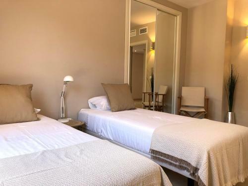 Apartamento New: Luxurious Penthouse With Jacuzzi & Sea View