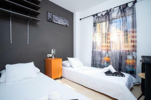 Molinell Holiday Home Sleeps 6 With Air Con And Wifi