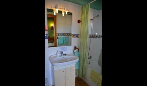 Moia Apartment Sleeps 11 With Pool