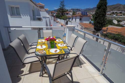 Nerja Paradise Rentals - Villa Jade