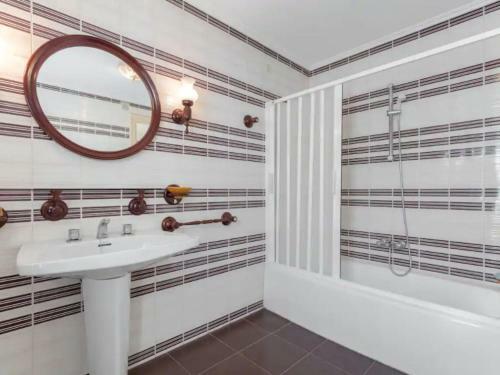 Traditional Holiday Home In Novelda With Private Pool
