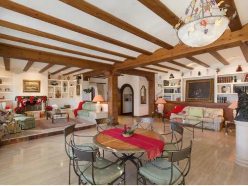 Traditional Holiday Home In Novelda With Private Pool