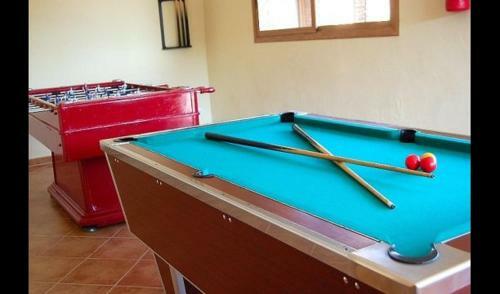 Vilamari Villa Sleeps 21 With Pool