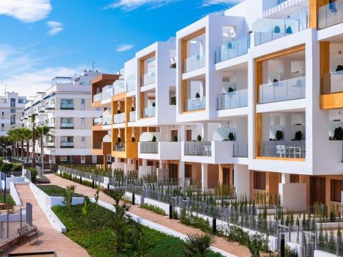 Splendid Apartment In Orihuela Costa With Garden