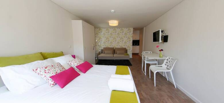 Ribeira Cinema Apartments
