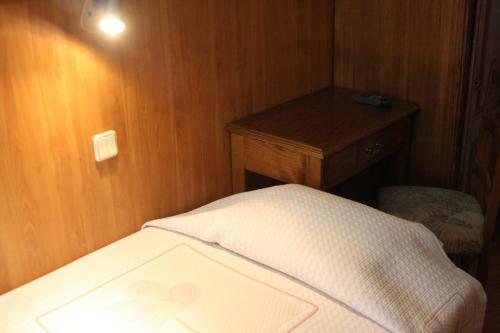 Hostal Duas Na��es Guest House