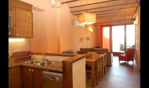 Perafita Villa Sleeps 5 With Pool And Air Con