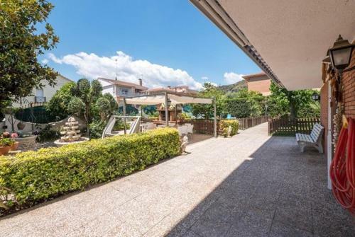 Pineda de Mar Villa Sleeps 10 Pool Wifi
