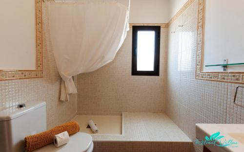 Charming 4-bed Villa In Playa Blanca