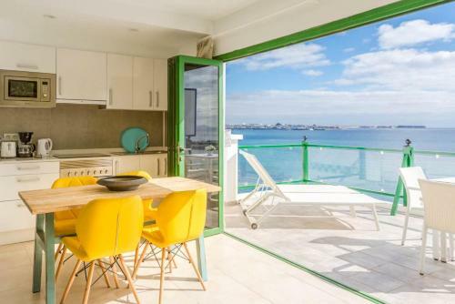 Sea Breeze Apartment