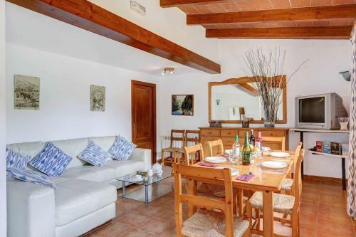 Villa Pont Rom� - El Camp Redo - de Pollen�a Con Piscina, Wifi, AC