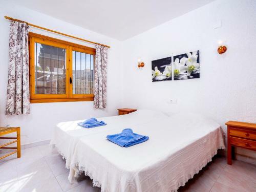Rada de Moraira Villa Sleeps 10 With Pool And Air Con