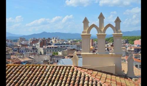 Quart D'onyar Villa Sleeps 6 With Pool