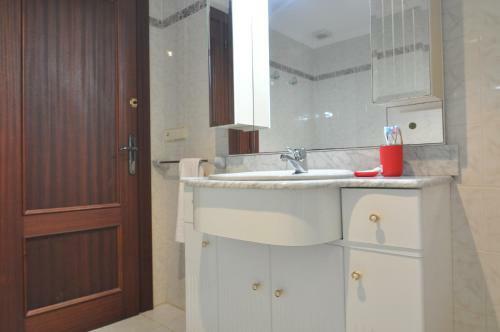 Apartamento Rnet - Rhc- 2214 - Rosas Holiday Center