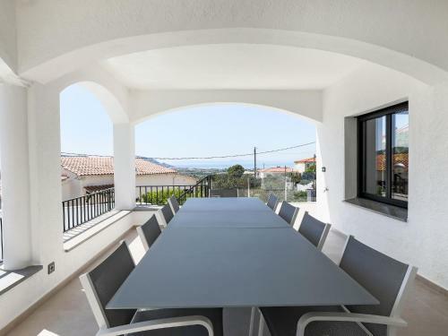 Elegant Villa In Roses With Private Swimming Pool