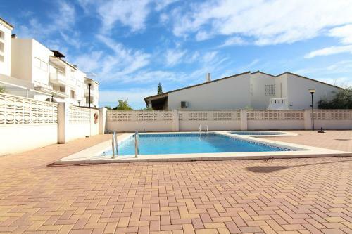 Apartamento En Marjal de Corinto Con Piscina