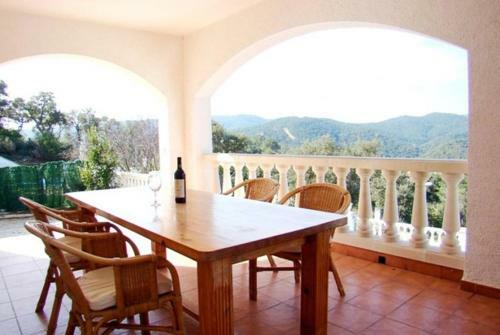 Sant Antoni de Calonge Villa Sleeps 8 Pool Wifi