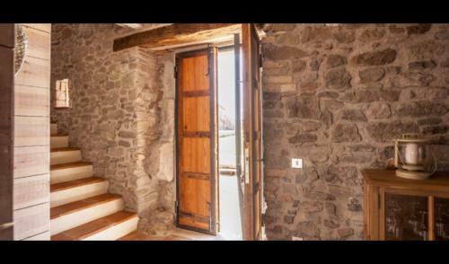 Sant Bartomeu Del Grau Villa Sleeps 7 With Pool