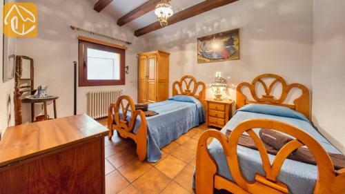 Sant Genis de Palafolls Villa Sleeps 10 Pool Wifi