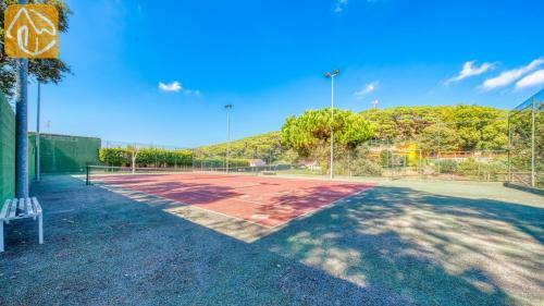 Sant Genis de Palafolls Villa Sleeps 10 Pool Wifi