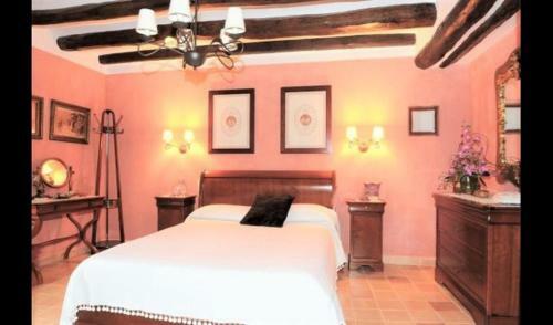 Santa Oliva Villa Sleeps 18 With Pool And Air Con