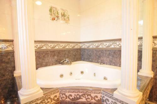 Villa Homeholidaysrentals Corinne