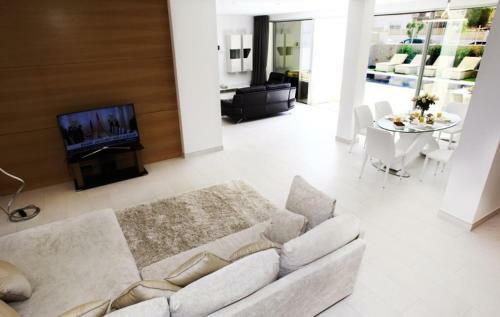 Blue Lagoon Villa