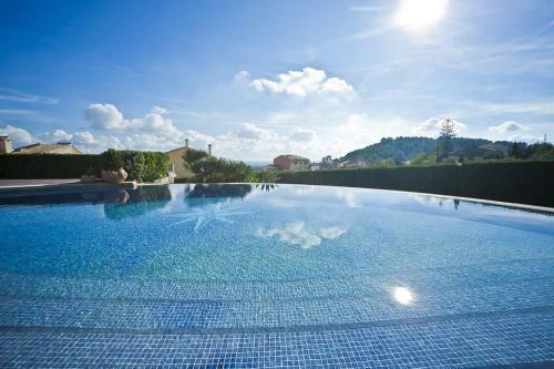 Selva Villa Sleeps 8 With Pool Air Con And Wifi