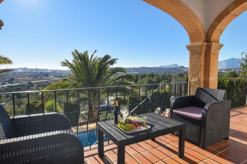 Senija Villa Sleeps 4 With Pool Air Con And Wifi