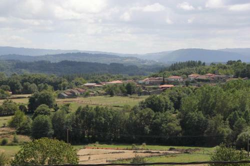Apartamento O Yunque Casa Ferrador Ribeira Sacra