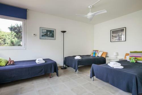 Sitges Villa Sleeps 11 With Pool And Air Con