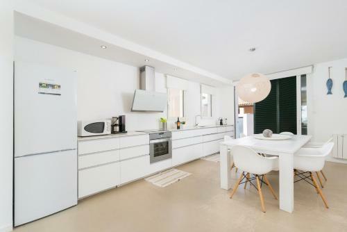 Port Nou Ca Na Cati
