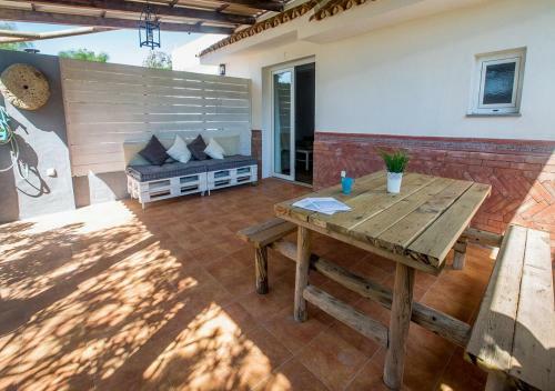 La Casa de Los Algarbes