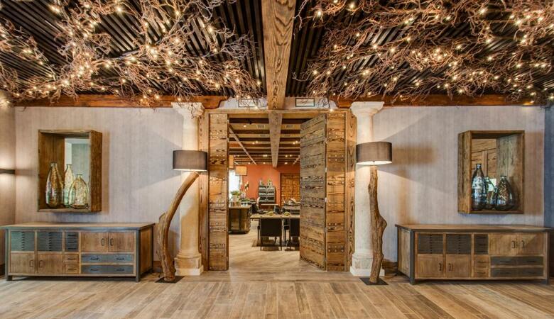 Ansares Hotel