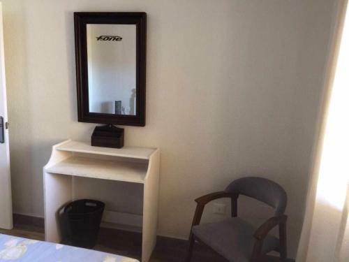 Apartamento F2 Urb Las Ca�as I