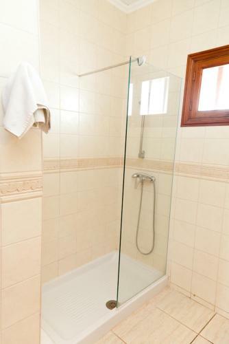 Villa Rupert - 3 Bedrooms Private Pool Wifi AC
