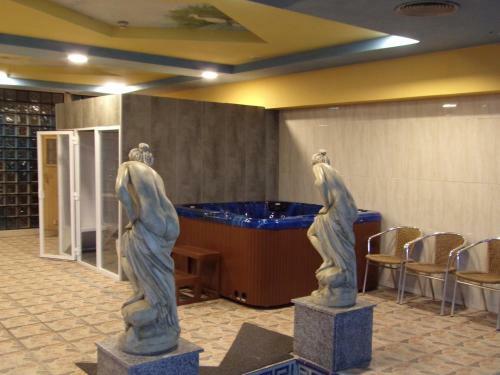 Hotel Real De Castilla II