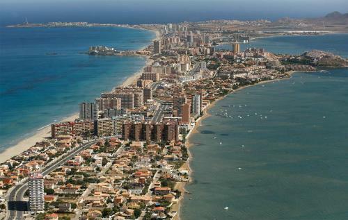 Las Terrazas de La Torre 2 Bedroom Apartment - Siska