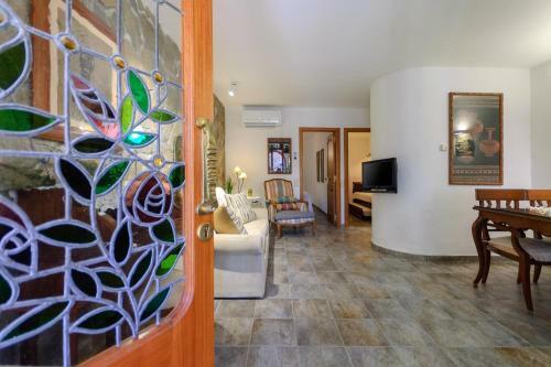 Lets Holidays Cozy Apartment In Vila Vella