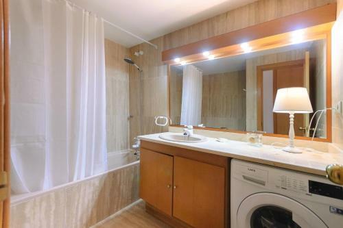 Lets Holidays Town View Apartment With Big Terrace