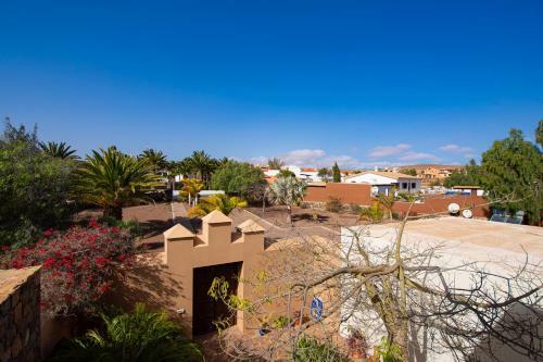Oasis Villa With Swimming Pool In 4000m2 Garden