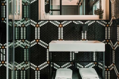 Hostal Reina 107 Beach Boutique