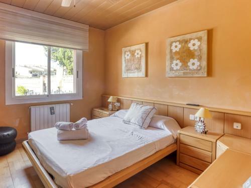 Premium Holiday Home In El Vendrell With Swimming Pool