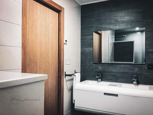 Apartamento Piso Tur�stico Romil