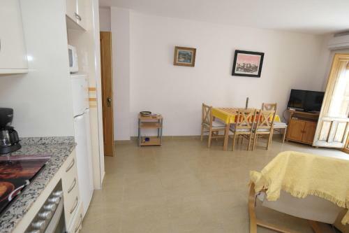 Mu, Apartamento Situada En La Muralla Del Casco Hist�rico