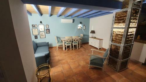 Higuera�s Home