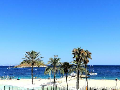 Wavehouse Freedom Blue - First Line Apartment