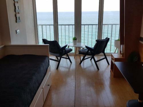 Apartamento Frente Al Mar Con Piscina Berry