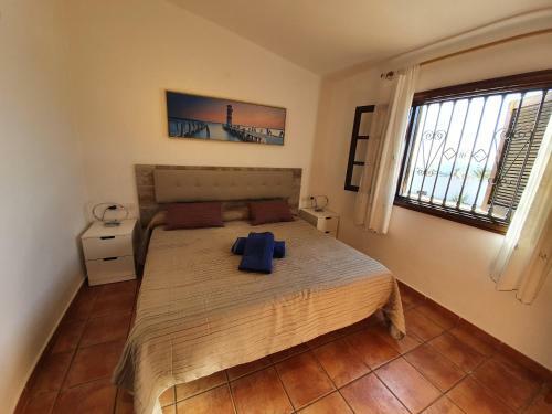 2 Bedroom Villa 'the Bungalow' With Private Heated Pool.